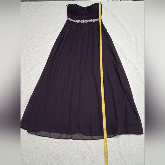 Speechless Dark Purple Strapless Dress Perfect for formal events. - Picture 15 of 17